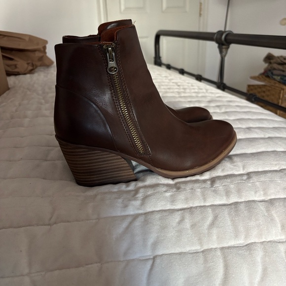 Kork-Ease Shoes - Korks Dark Brown Ankle Booties
